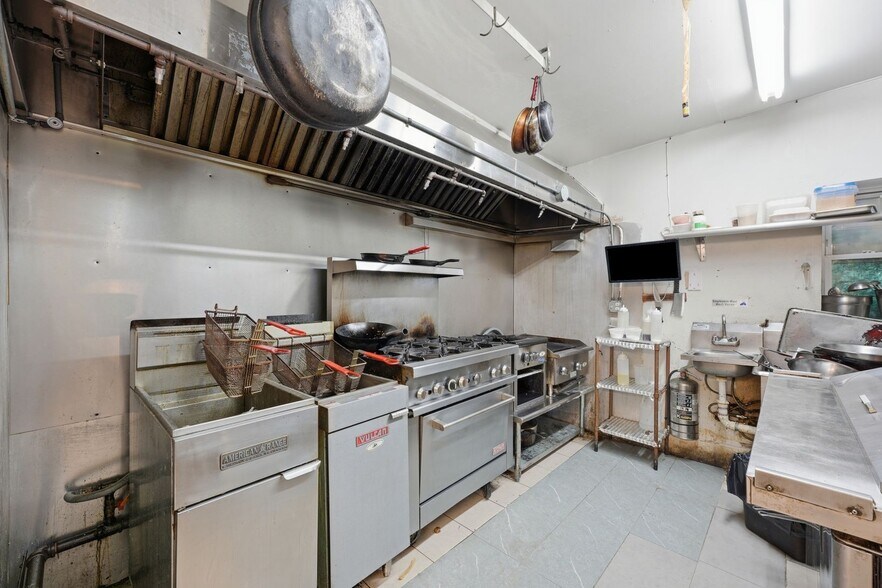More Photos Of 35 Moonachie Rd, Moonachie Storefront Retail Residential For Sale