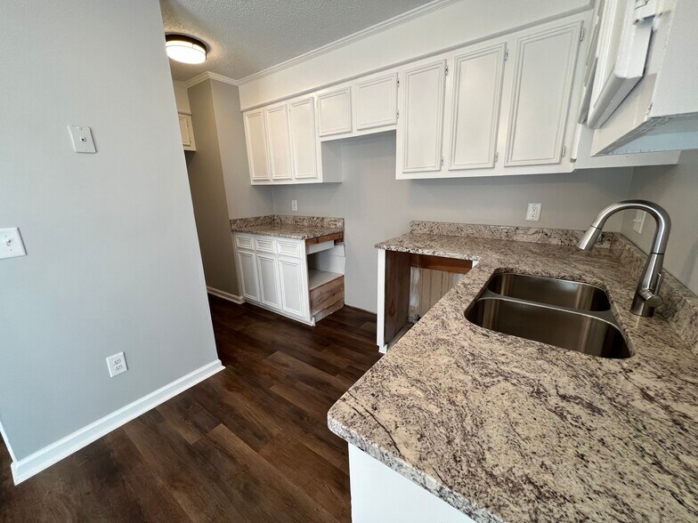 More Photos Of 1738 12th St, Cayce Apartments For Sale