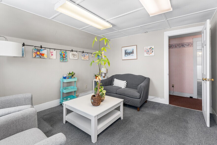 More Photos Of 293 Bedford St, Whitman Office For Sale