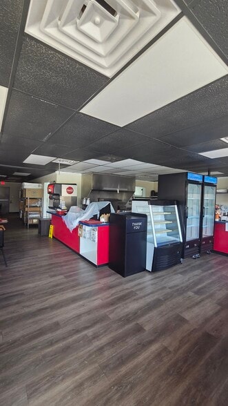 More Photos Of 521 Broadway St, Quantico General Retail For Lease