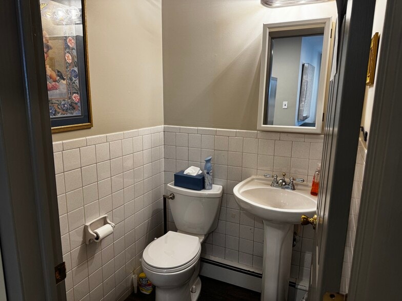 More Photos Of 20 Hicksville Rd, Massapequa Medical For Lease