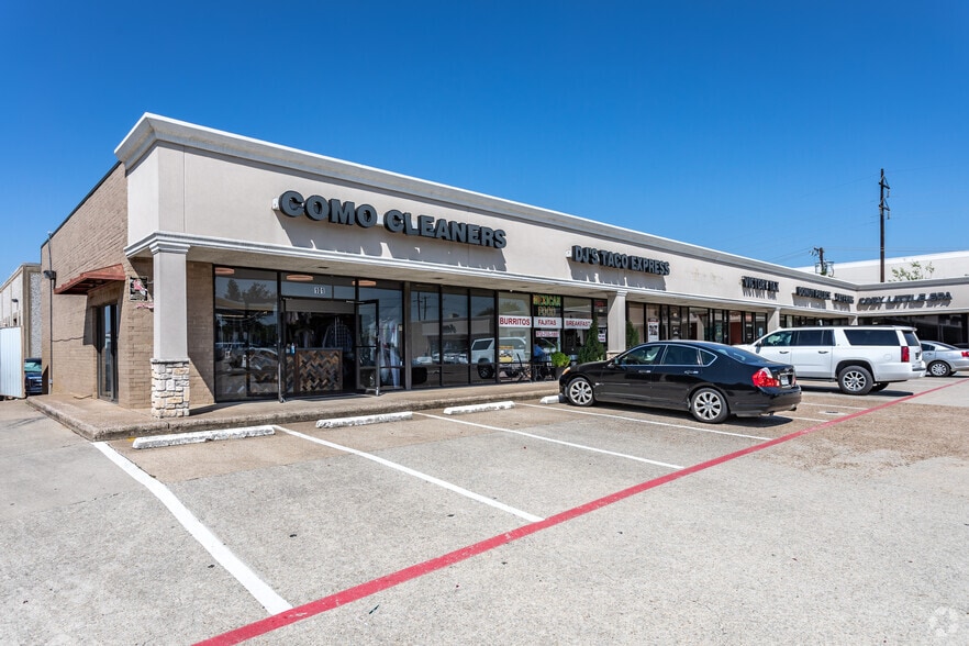 Primary Photo Of 16601 Addison Rd, Addison Storefront For Lease