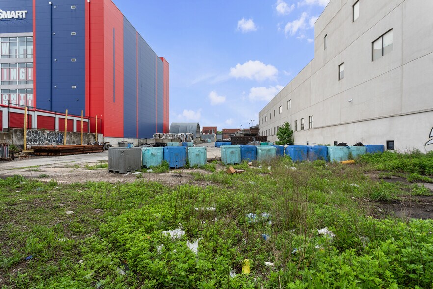 More Photos Of 141 6th St, Brooklyn Warehouse For Lease