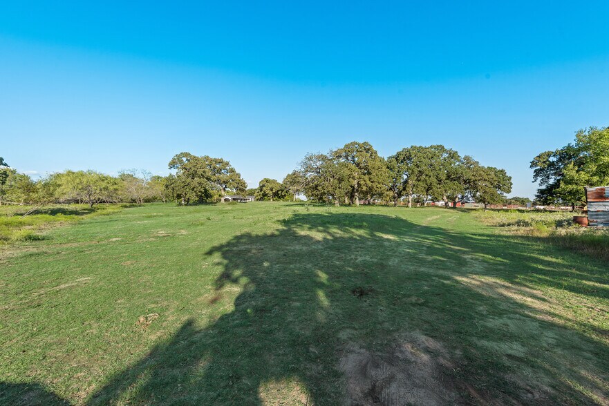 More Photos Of 749 Stacks Rd, Ennis Land For Sale