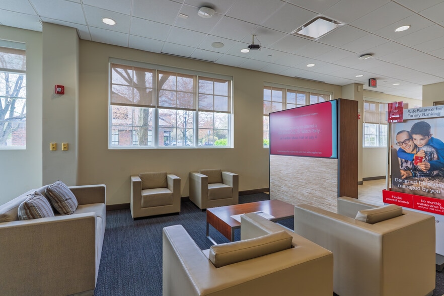 More Photos Of 217 E Lancaster Ave, Wayne Bank For Lease