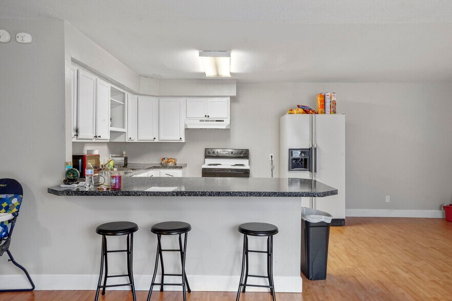 More Photos Of 316 E Brookside, Colorado Springs Apartments For Sale