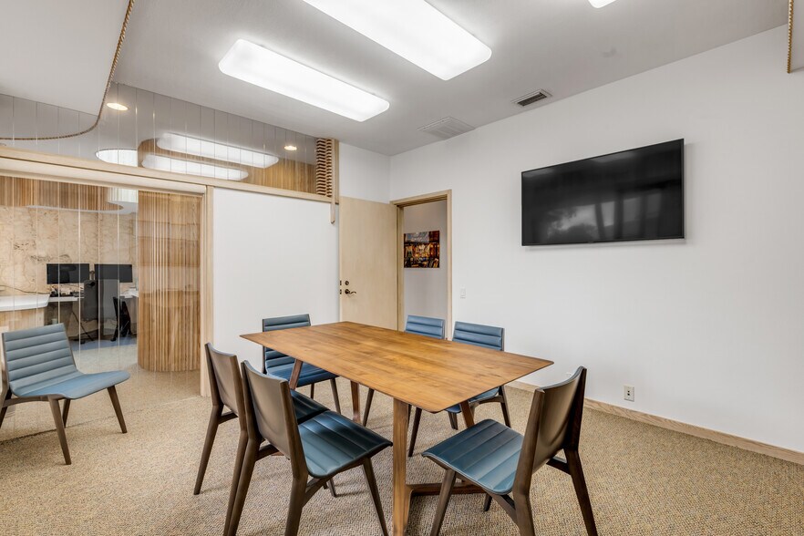 More Photos Of 100-104 Riverside Dr, New Smyrna Beach Office For Sale