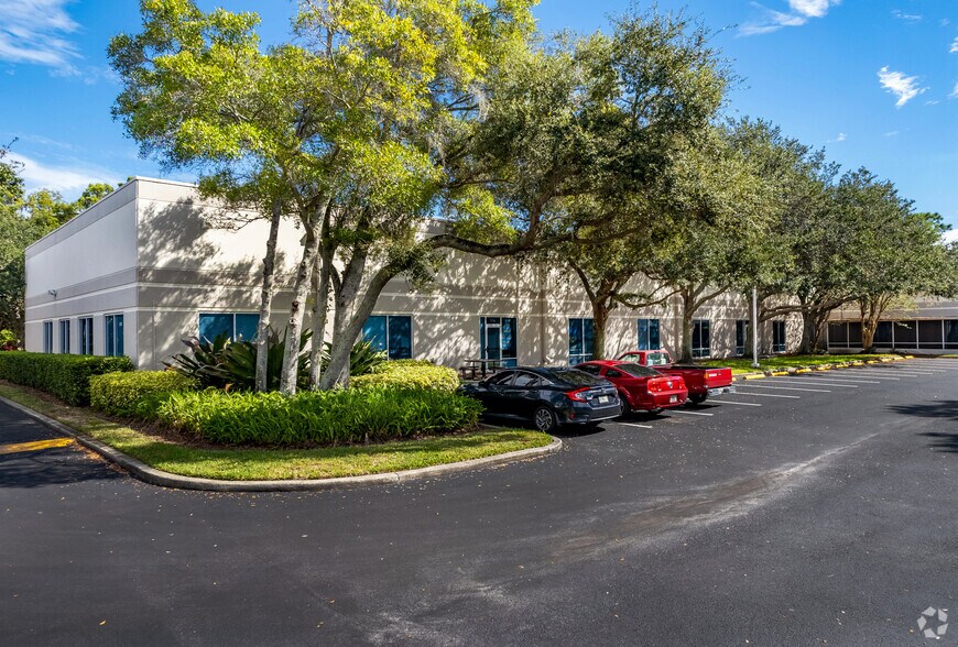 More Photos Of 5655-5729 Rio Vista Dr, Clearwater Office For Lease