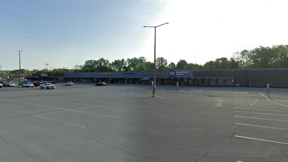 More Photos Of 1450-1472 N High St, Hillsboro Unknown For Lease