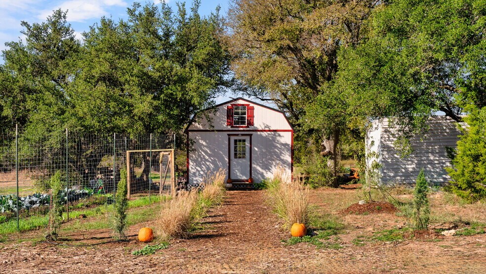 More Photos Of 25711 Hamilton Pool Rd, Round Mountain Specialty For Sale