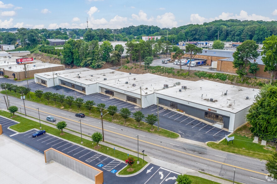 More Photos Of 1450-1468 Chattahoochee Ave NW, Atlanta Warehouse For Lease