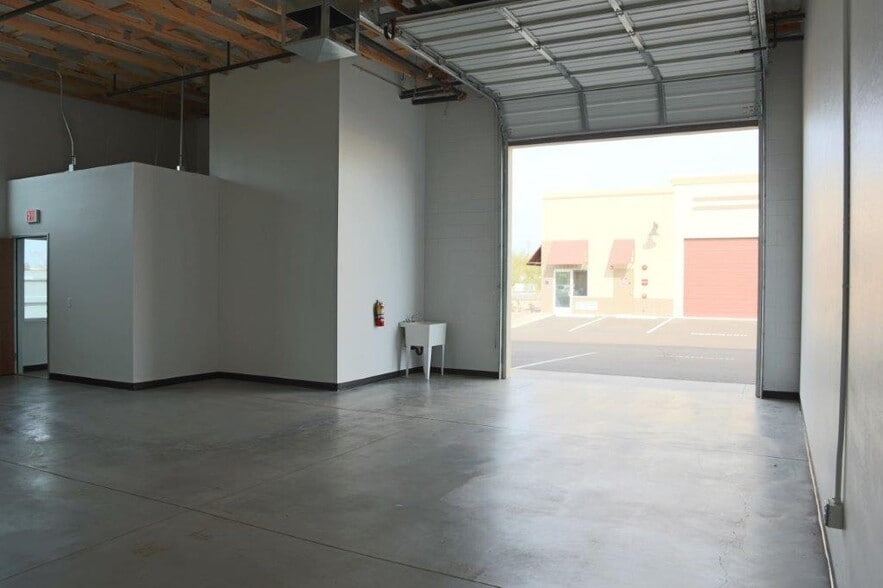 More Photos Of 18625 S 187th Pl, Queen Creek Warehouse For Lease