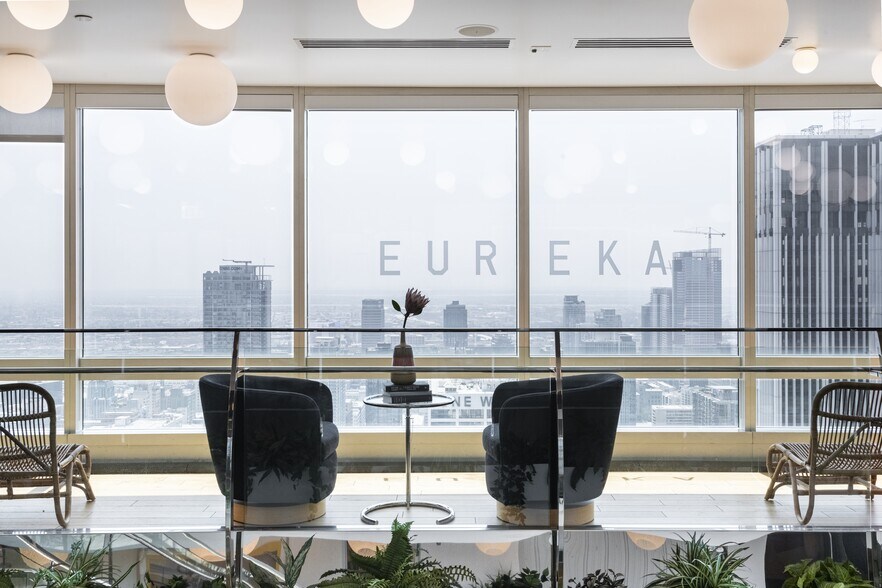 More Photos Of 555 W 5th St, Los Angeles Office For Lease