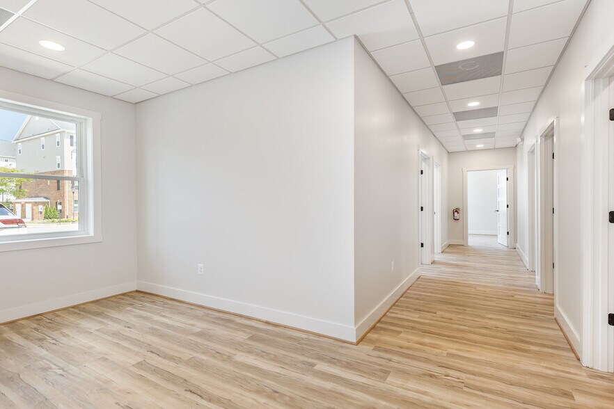 More Photos Of 9124 Courthouse Rd, Spotsylvania Office For Lease