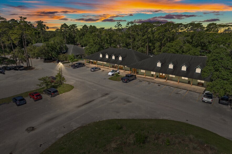 More Photos Of 14100 N Highway 19, Salt Springs Storefront Retail Office For Lease