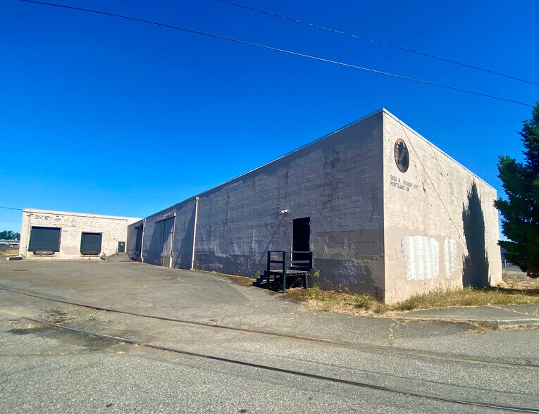More Photos Of 9100 N Wilbur Ave, Portland Warehouse For Sale