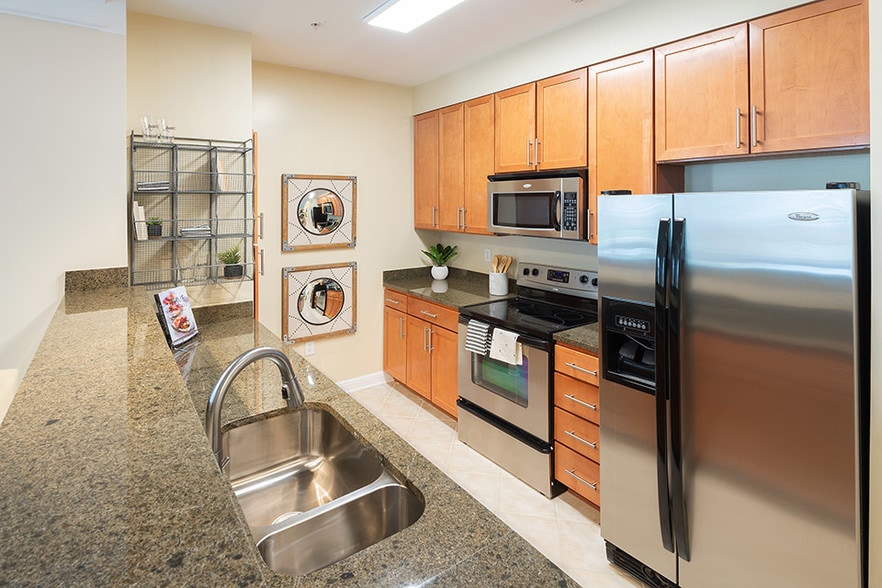 More Photos Of 1901 West St, Annapolis Apartments For Lease