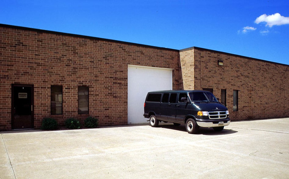 More Photos Of 9840 York Alpha Dr, North Royalton Warehouse For Lease