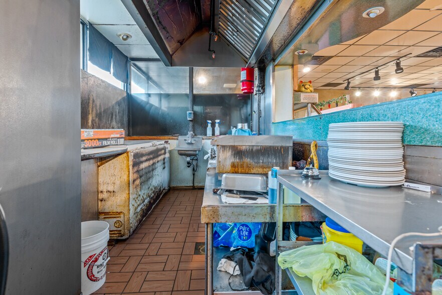 More Photos Of 509 US Highway 271 N, Gilmer Flex For Sale