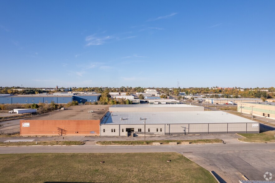 More Photos Of 5401 NW 4th St, Oklahoma City Warehouse For Lease