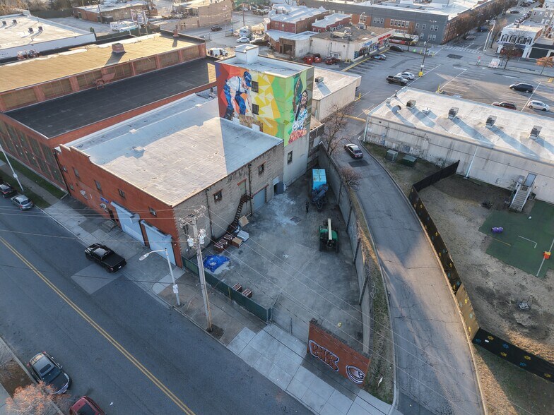 More Photos Of 4001 E Baltimore St, Baltimore Warehouse For Sale
