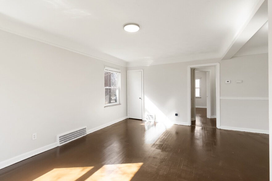 More Photos Of 17809 Harvard Ave, Cleveland Multifamily For Sale