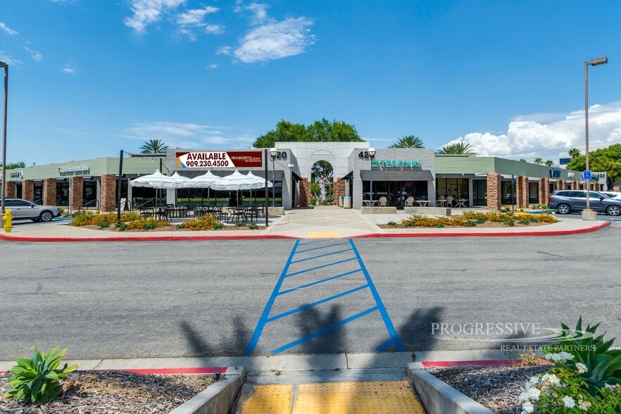 More Photos Of 420-424 E Hospitality Ln, San Bernardino Unknown For Lease