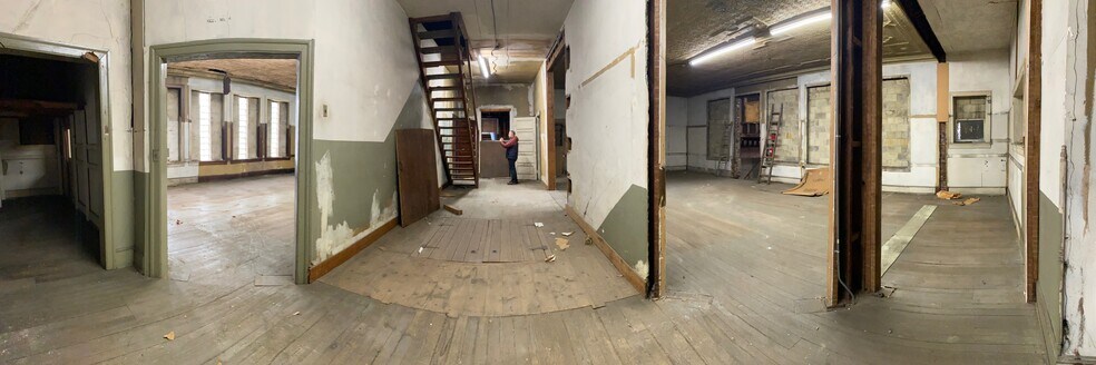 More Photos Of 130 Durand Ave, Trenton Warehouse For Lease