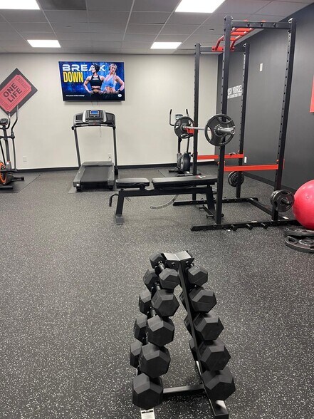 More Photos Of 399 Campus Dr, Somerset Office For Lease