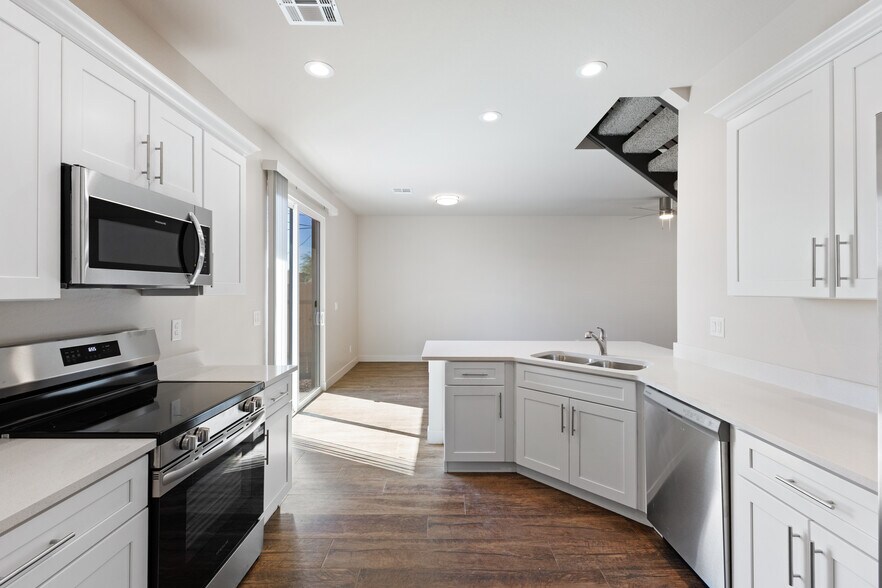 More Photos Of 1106 Campbell Ave, Phoenix Multifamily For Sale