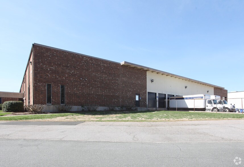 More Photos Of 3006 Industrial Dr, Raleigh Warehouse For Lease