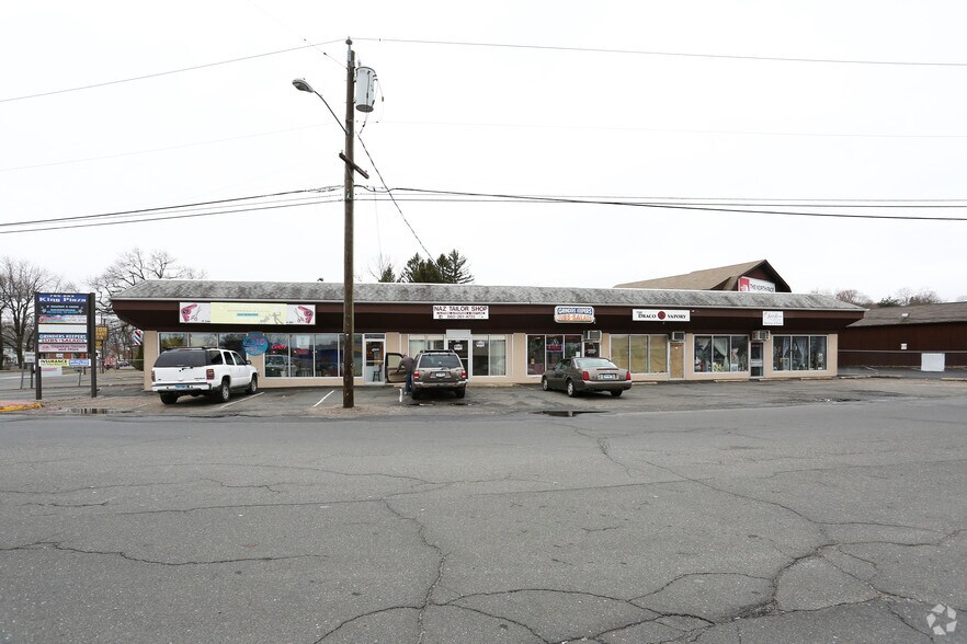 More Photos Of 795-803 King St, Bristol Freestanding For Sale