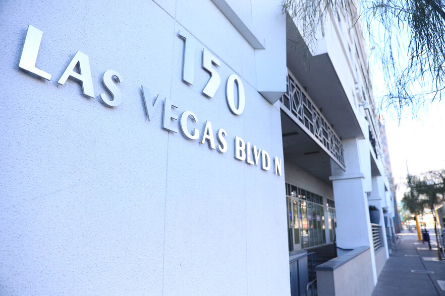 Primary Photo Of 150 N Las Vegas Blvd, Las Vegas Bar For Lease