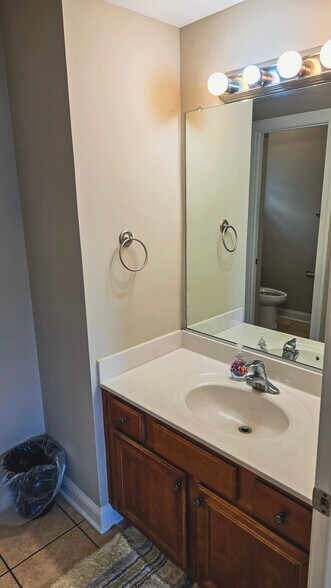 More Photos Of 5906-5908 Coastal Hwy, Ocean City Apartments For Sale