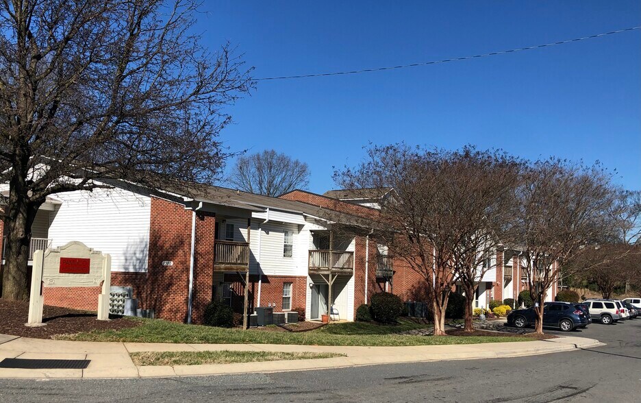 1300 Pamlico St, Charlotte, NC 28205 Apartments For Sale