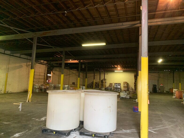 More Photos Of 1 Glass St, Bridgeton Warehouse For Sale