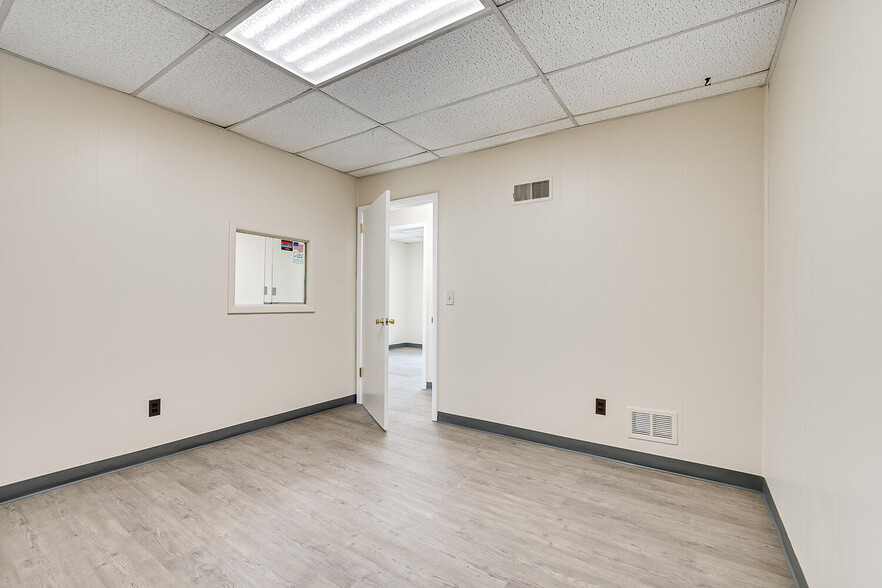More Photos Of 451 S Washington Ave, Piscataway Medical For Lease