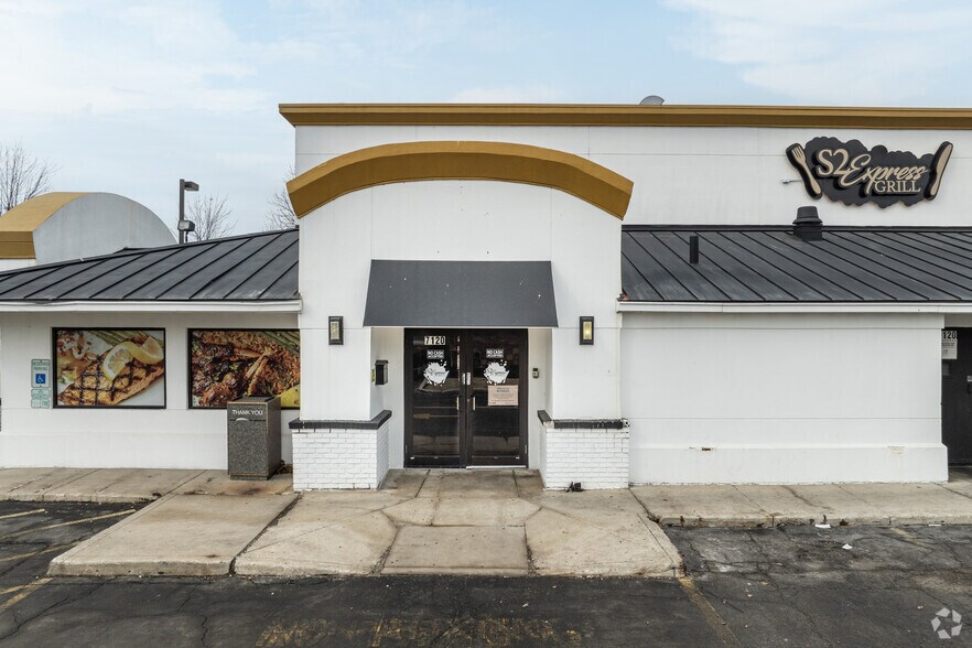 More Photos Of 7120 W 159th Street & Harlem Ave, Orland Park Fast Food For Lease
