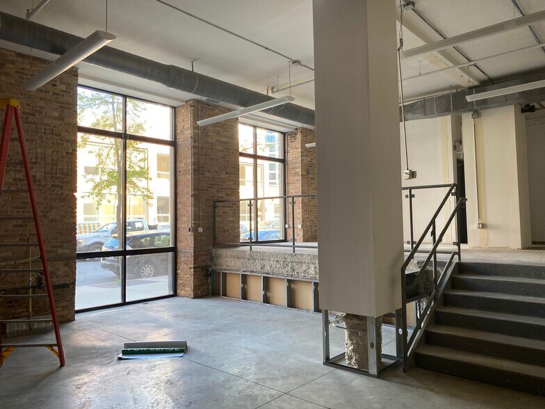 More Photos Of 833 W Jackson Blvd, Chicago Office For Lease