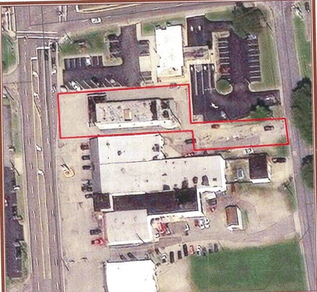 More Photos Of 1919 Boulevard, Colonial Heights Freestanding For Sale