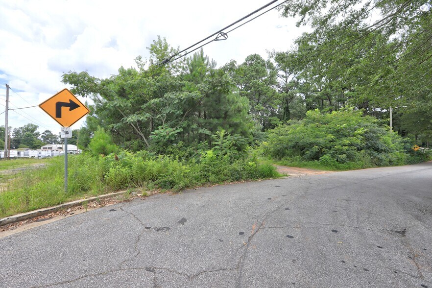 More Photos Of 1715 Austell Rd, Marietta Land For Lease