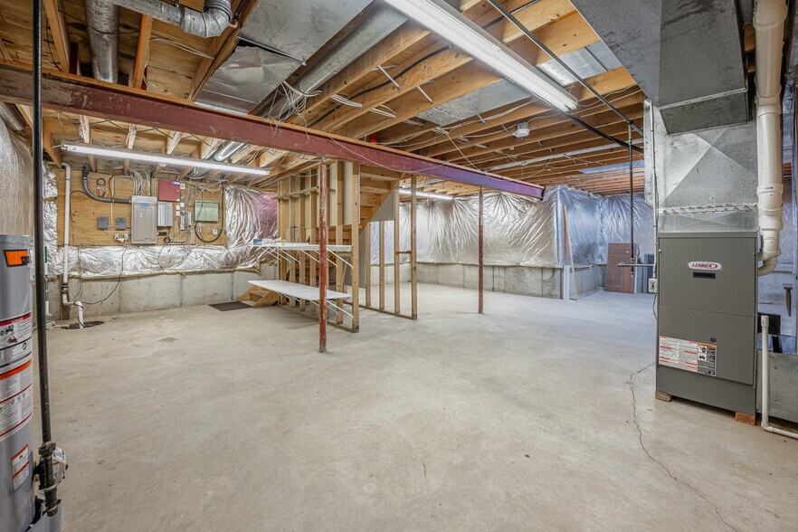 More Photos Of 822 Davison Rd, Lockport Coworking Space