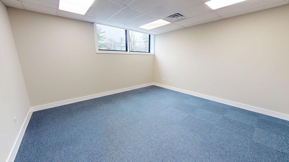 More Photos Of 13594 Monterey Ln, Blue Ridge Summit Office For Lease
