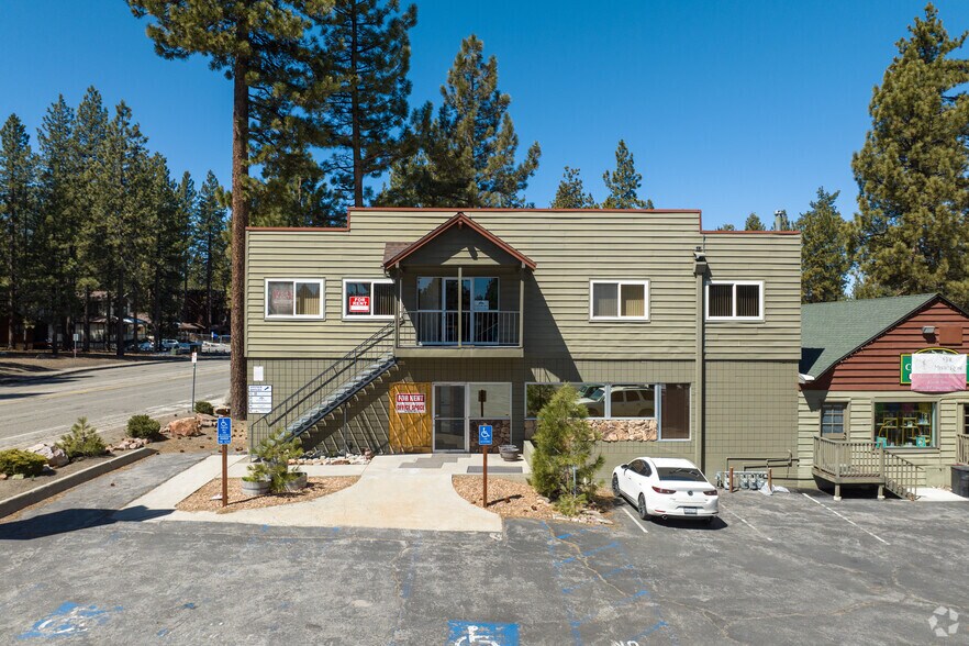 More Photos Of 41656 Big Bear Blvd, Big Bear Lake Freestanding For Sale