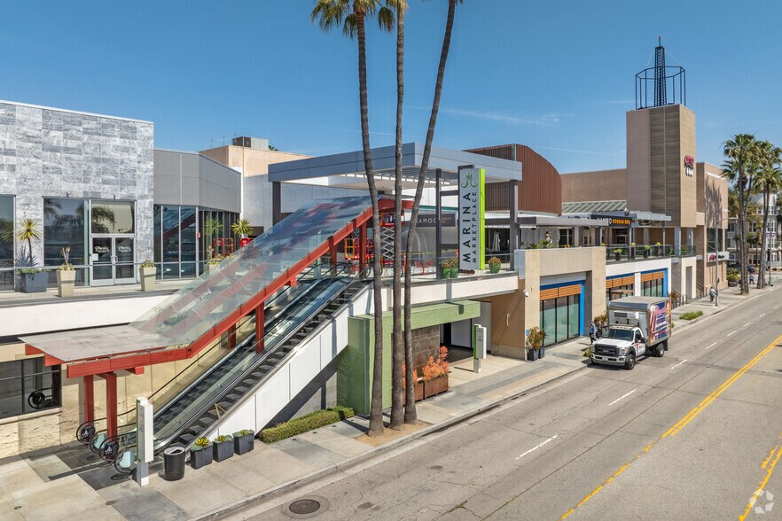 More Photos Of 13455 Maxella Ave, Marina del Rey General Retail For Lease
