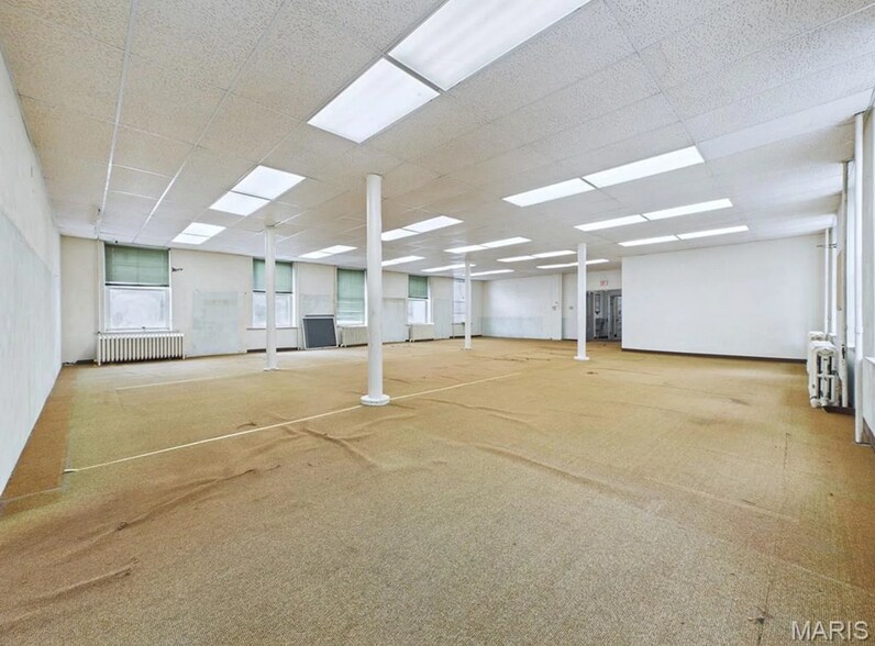 More Photos Of 2009 Seminary Rd, Alton Schools For Sale