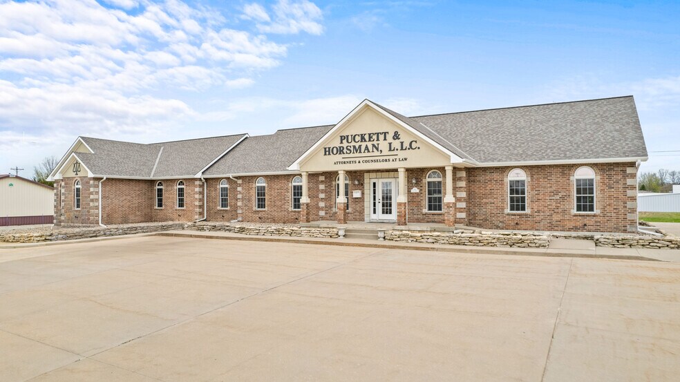 Primary Photo Of 616 Lana Dr, Cameron Office For Sale