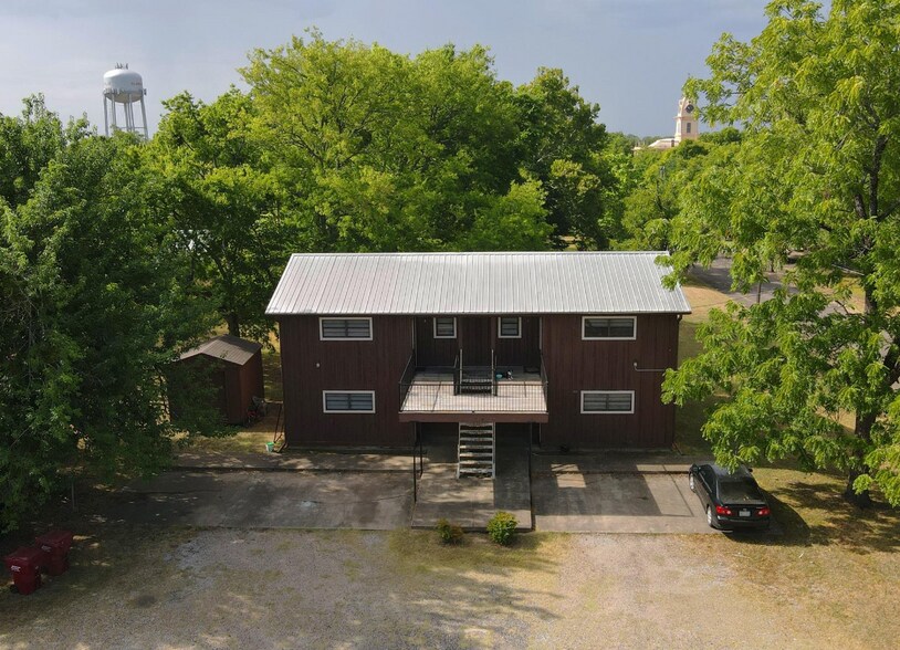 More Photos Of 104 W South St, Clarksville Apartments For Sale