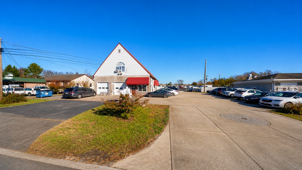 More Photos Of 4 N Berlin Pike, Lovettsville Flex For Lease