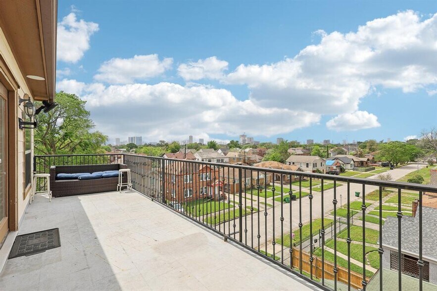 More Photos Of 3912 Ennis St, Houston Specialty For Sale